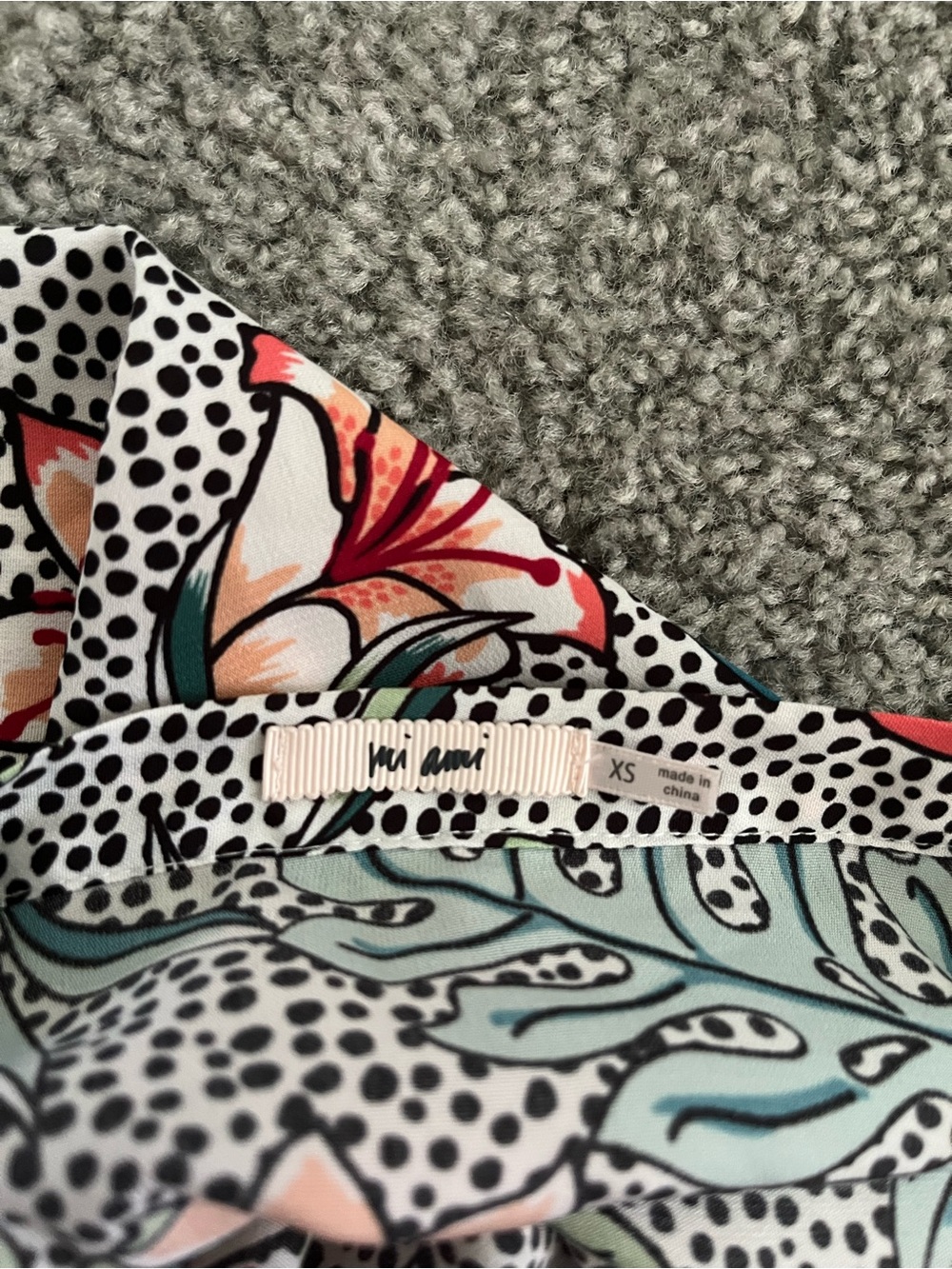 Mi Ami Floral Wrap Tie Skirt in Coral and Navy - Picture 6 of 6